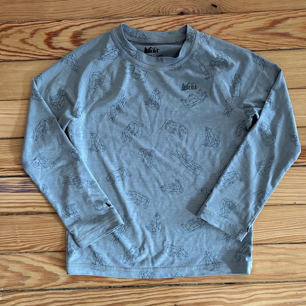 REI Light Blue Kids Long Sleeve Tee with Bear Outline Print